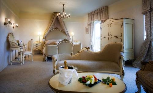 Imagen de los interiores del Hotel Lion Quays and Spa. Foto 6