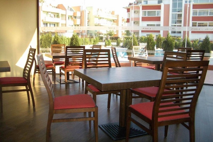 Imagen general del Hotel Lion Sunny Beach. Foto 7