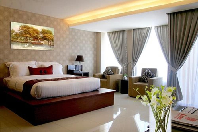 Imagen de la habitación del Hotel Lion and Plaza. Foto 7