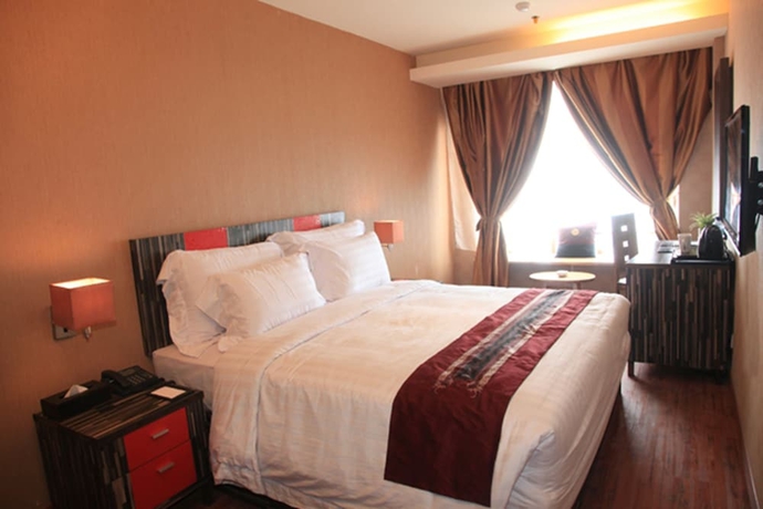 Imagen de la habitación del Hotel Lion and Plaza. Foto 9