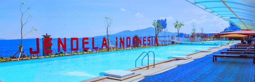Imagen de la piscina del Hotel Lion and Plaza. Foto 19