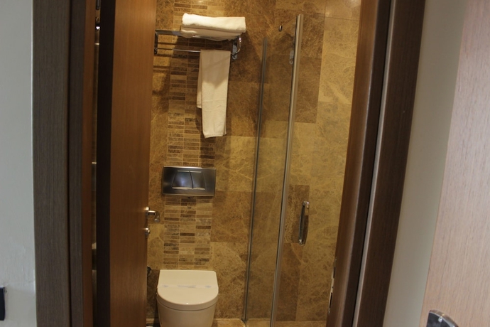 Imagen de la habitación del Hotel Liona. Foto 7