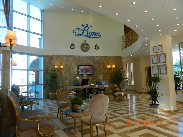 Imagen de los interiores del Hotel Liona. Foto 14