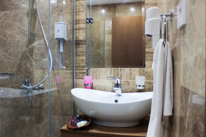 Imagen de la habitación del Hotel Liona. Foto 10