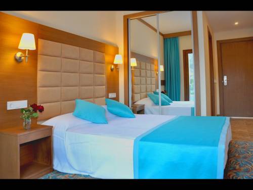 Imagen de la habitación del Hotel Liona Hotel & Spa. Foto 3