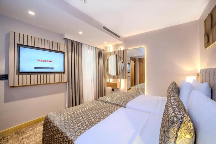 Imagen de la habitación del Hotel Lions Royal. Foto 14