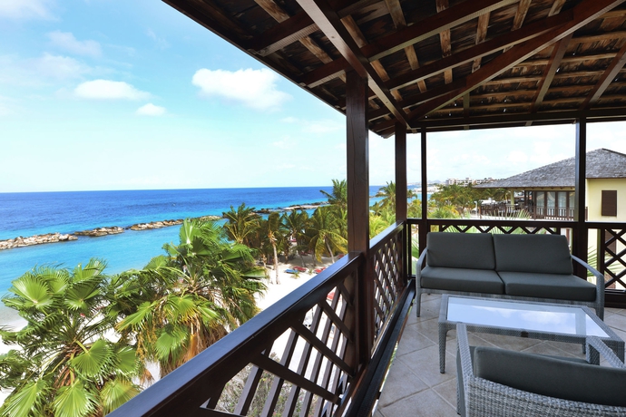 Imagen de la habitación del Hotel Lionsdive Beach Resort. Foto 6