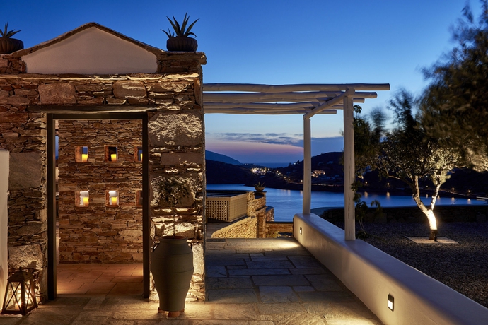 Imagen de la piscina del Hotel Liostasi. Foto 16