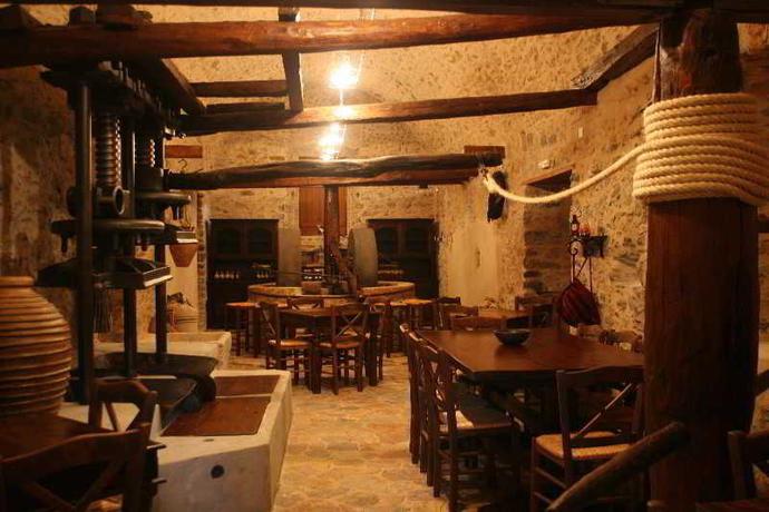 Imagen del bar/restaurante del Hotel Liotrivi Boutique. Foto 2