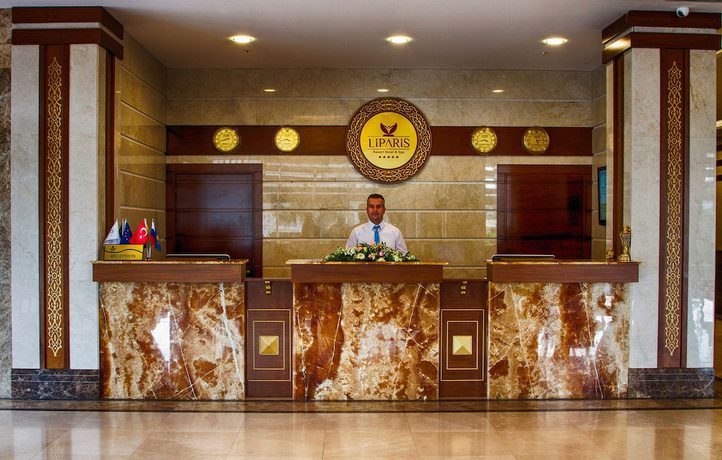 Imagen de los interiores del Hotel Liparis Resort and Spa. Foto 18