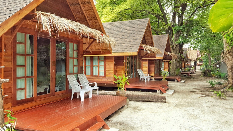 Imagen de la habitación del Hotel Lipe Beach Resort. Foto 7