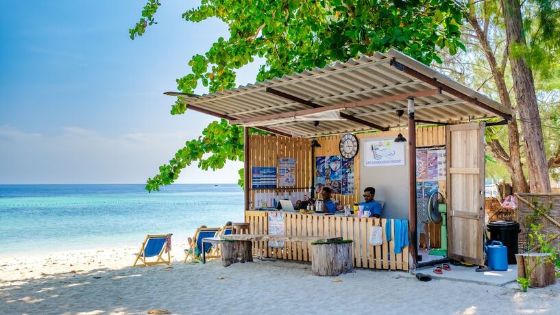 Imagen general del Hotel Lipe Garden Beach Resort. Foto 5