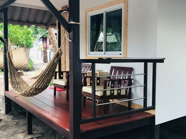 Imagen de la habitación del Hotel Lipe Garden Beach Resort. Foto 15