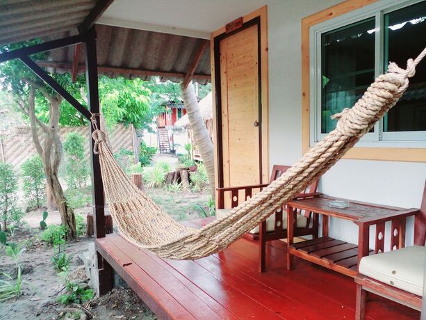 Imagen de la habitación del Hotel Lipe Garden Beach Resort. Foto 26