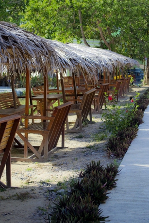 Imagen de los exteriores del Hotel Lipe Village Resort. Foto 12