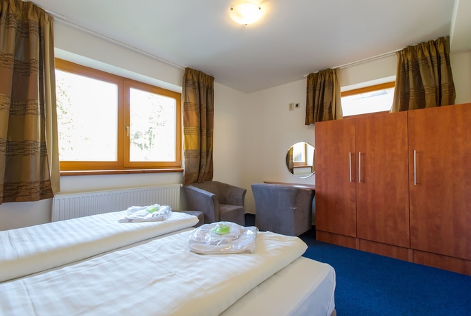 Imagen de la habitación del Hotel Lipno Lake Resort. Foto 9