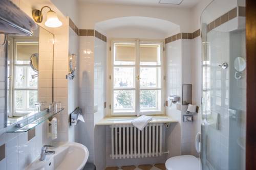 Imagen de la habitación del Hotel Lippert. Foto 8