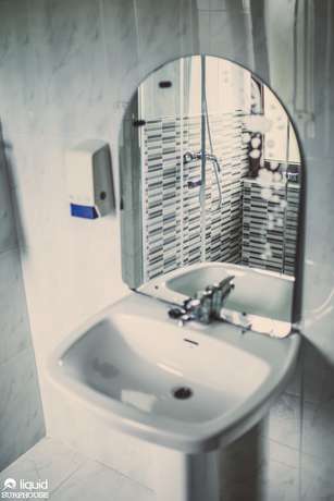 Imagen de la habitación del Hotel Liquid SurfHouse. Foto 13