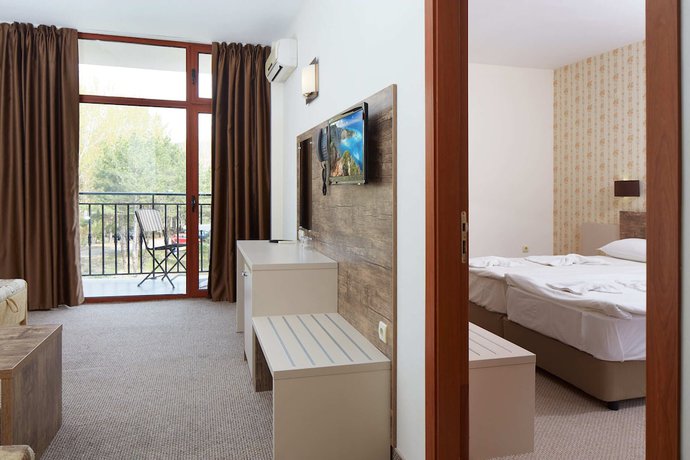 Imagen de la habitación del Hotel Lira, Nessebar. Foto 8