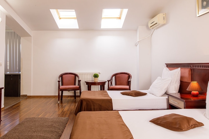 Imagen de la habitación del Hotel Lira Pacific. Foto 5