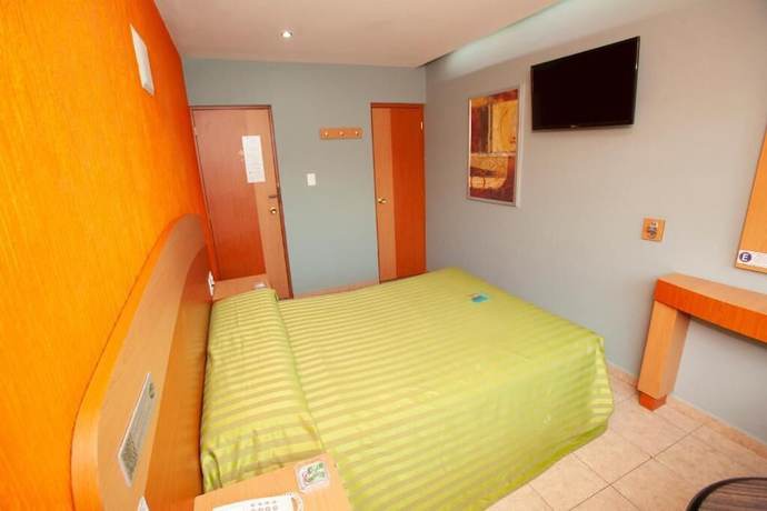 Imagen de la habitación del Hotel Lira - Solo Adultos. Foto 8