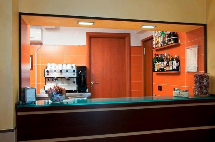 Imagen de los exteriores del Hotel Lirico. Foto 7