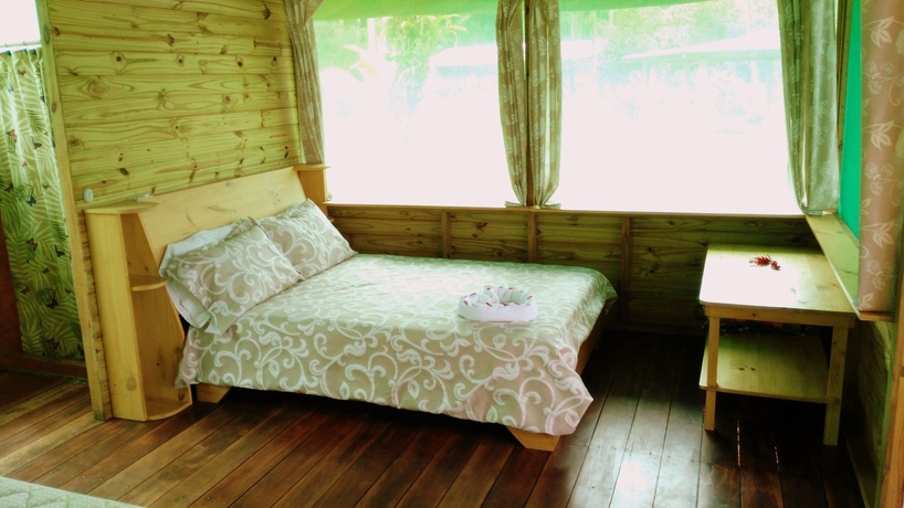 Imagen de la habitación del Hotel Lirio Lodge. Foto 10