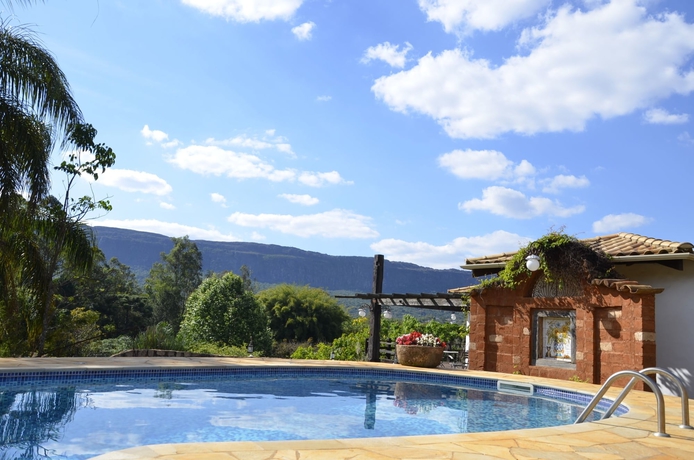 Imagen de la piscina del Hotel Lis Bleu Pousada. Foto 18