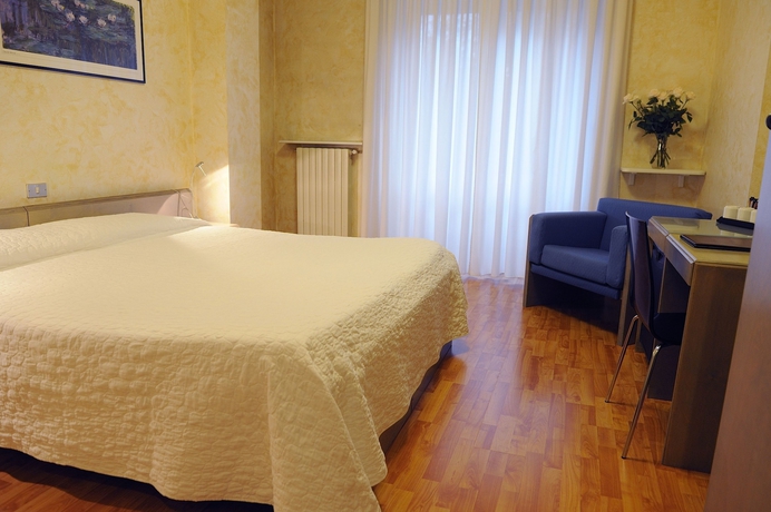 Imagen de la habitación del Hotel Lis. Foto 11