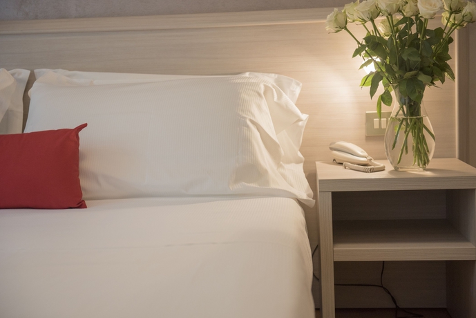 Imagen de la habitación del Hotel Lis. Foto 16