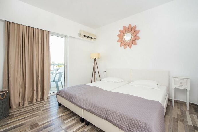 Imagen general del Hotel Lisabeth Apartments. Foto 3