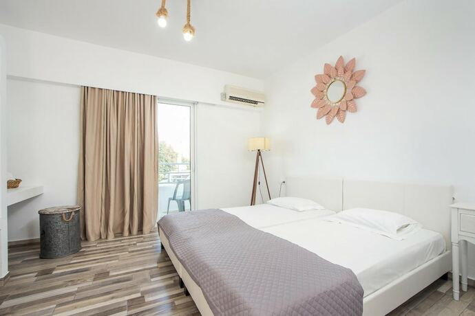 Imagen general del Hotel Lisabeth Apartments. Foto 15