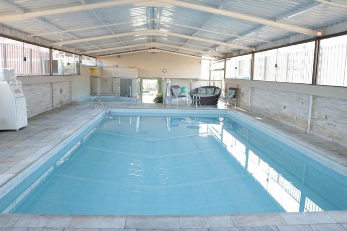 Imagen de la piscina del Hotel Lisboa, Po&ccedil;os de Caldas. Foto 18