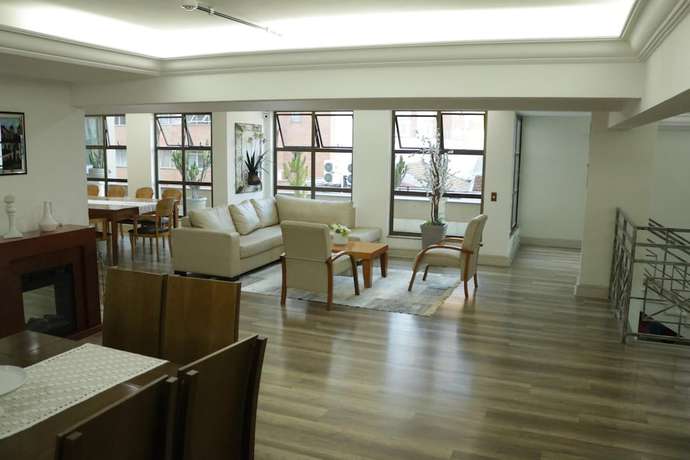 Imagen de la habitación del Hotel Lisboa, Po&ccedil;os de Caldas. Foto 12