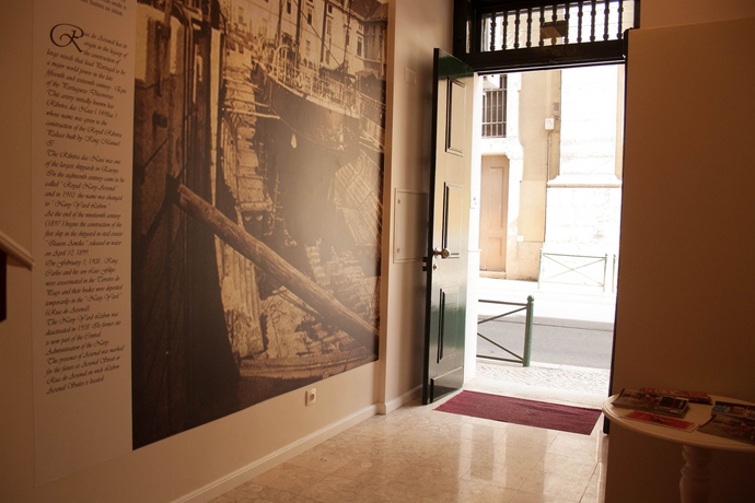 Imagen de los interiores del Hotel Lisbon Arsenal Suites. Foto 11