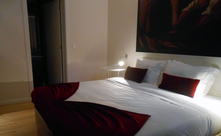 Imagen de la habitación del Hotel Lisbon Arsenal Suites. Foto 6