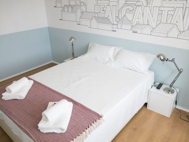 Imagen de la habitación del Hotel Lisbon Check-In Guesthouse. Foto 16