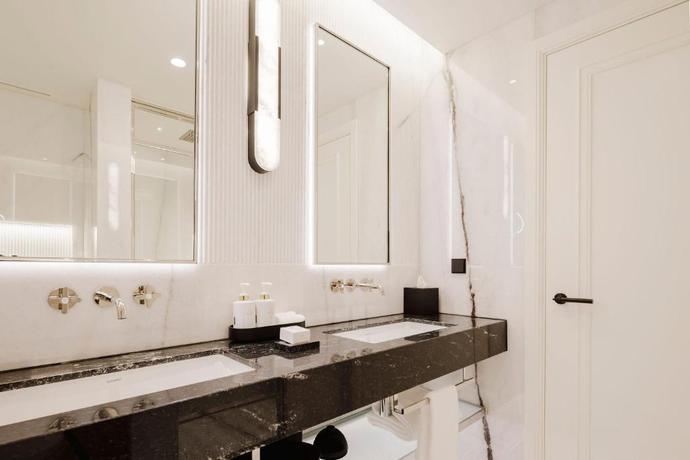 Imagen de la habitación del Hotel Lisbon Chiado and Spa. Foto 5