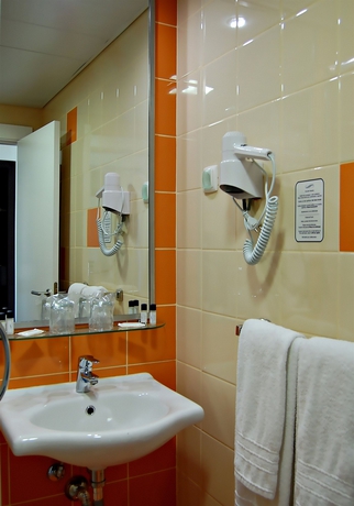 Imagen de la habitación del Hotel Lisbon City. Foto 6