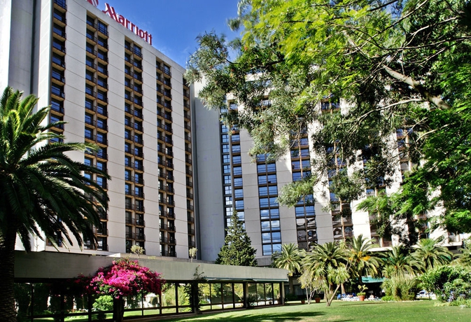 Imagen de los exteriores del Hotel Lisbon Marriott. Foto 12
