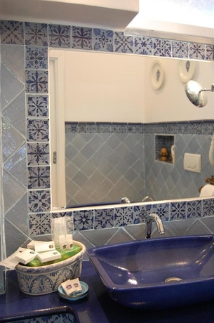 Imagen de la habitación del Hotel Lisca Bianca. Foto 6