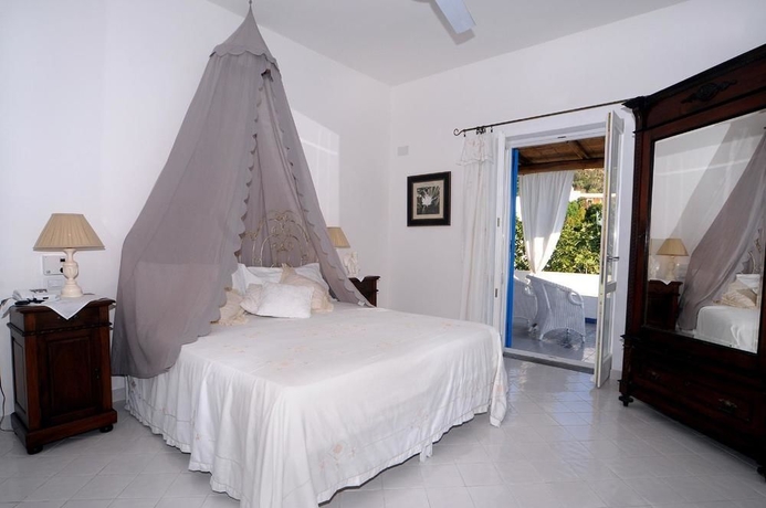 Imagen de la habitación del Hotel Lisca Bianca. Foto 7