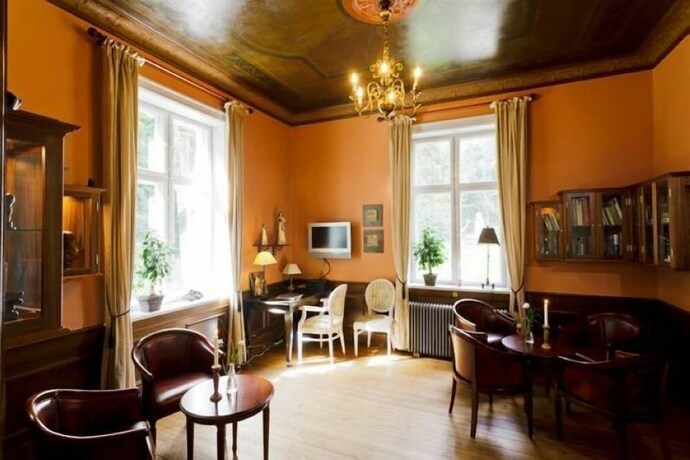 Imagen del bar/restaurante del Hotel Liselund Ny Slot. Foto 17