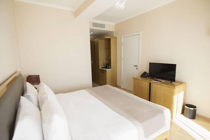 Imagen de la habitación del Hotel Lisi Hills, Tbilisi. Foto 18