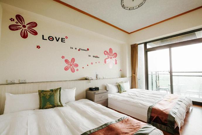 Imagen de la habitación del Hotel Lisinty Resort. Foto 5