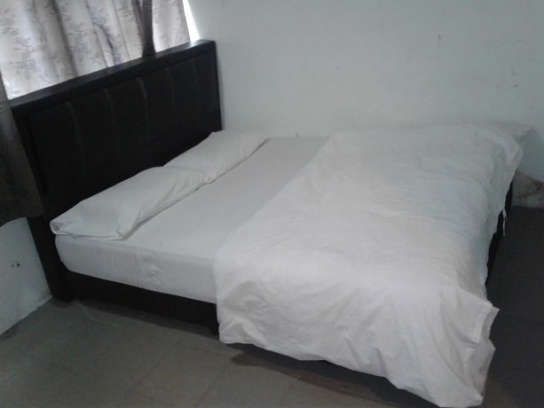 Imagen de la habitación del Hotel Lisora. Foto 17