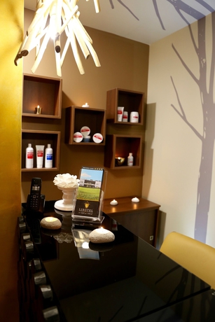 Imagen de los interiores del Hotel Lisotel. Foto 10