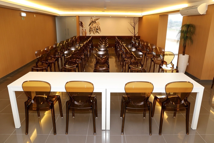 Imagen de los interiores del Hotel Lisotel. Foto 11