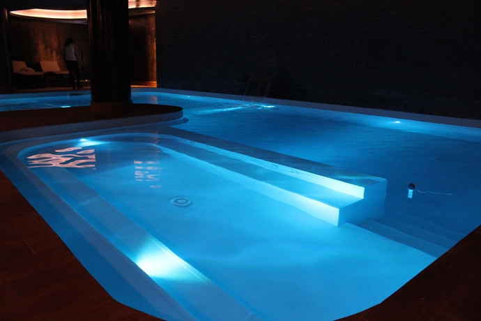 Imagen de la piscina del Hotel Lisotel. Foto 15