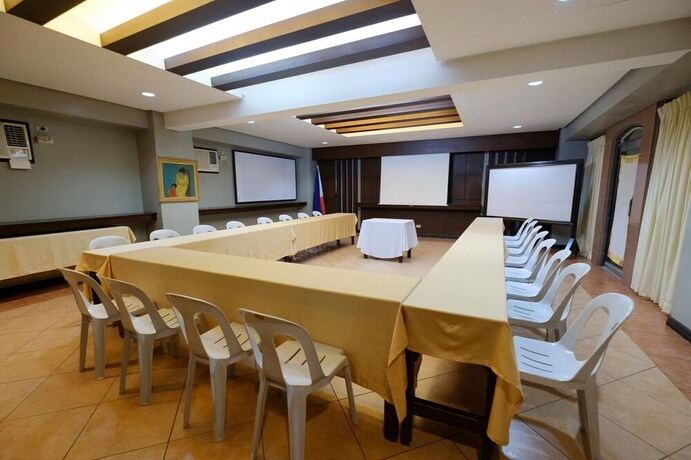Imagen de los interiores del Hotel Lispher Inn. Foto 28